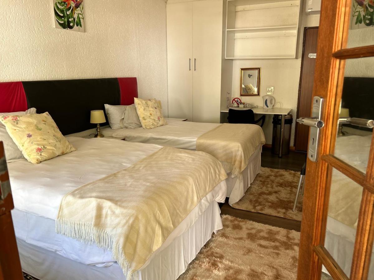 Mihandzu Guest House Hazyview Bagian luar foto