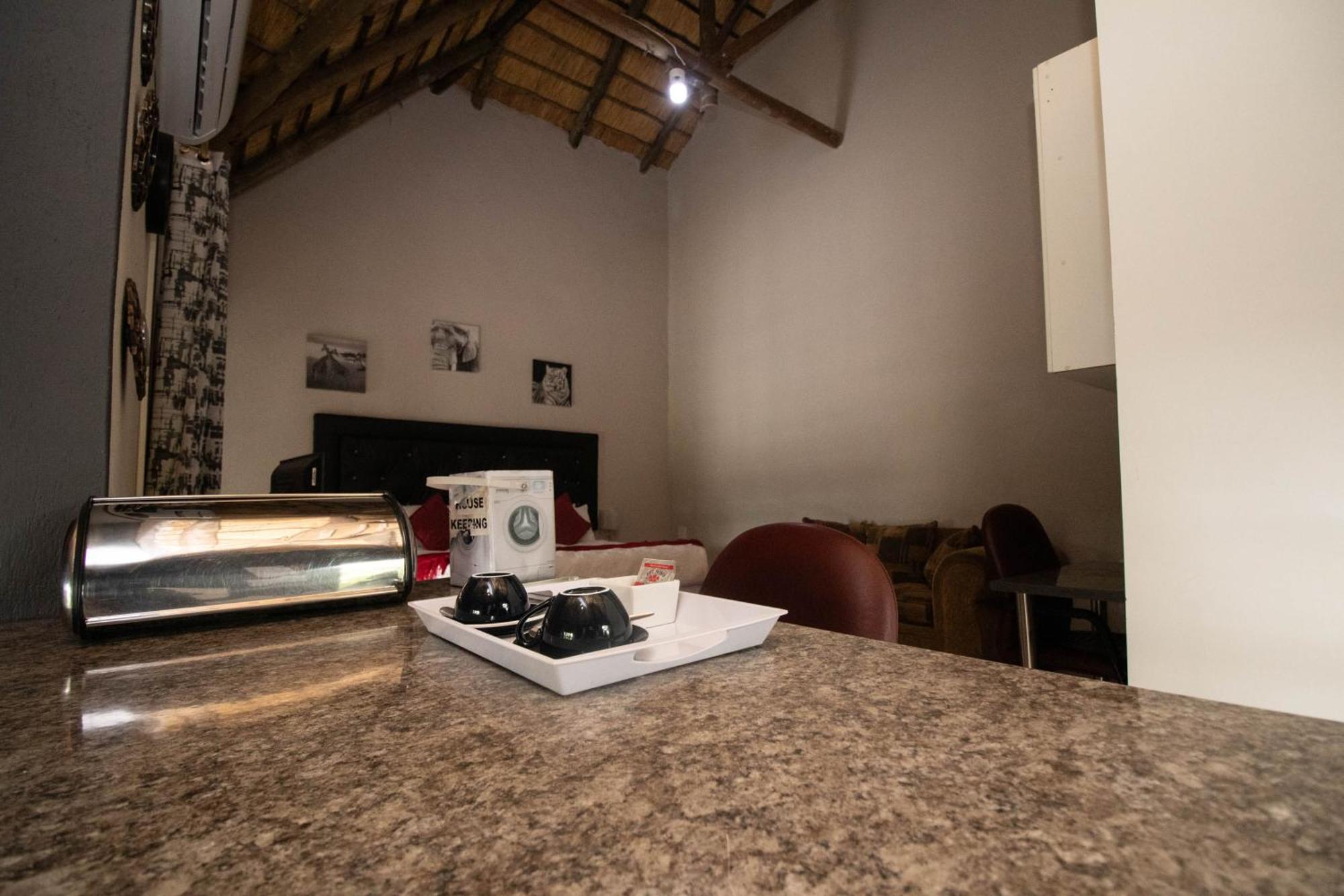 Mihandzu Guest House Hazyview Bagian luar foto